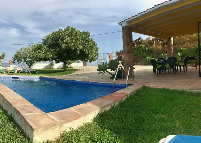 Paradise - Girasoles Willa Nerja